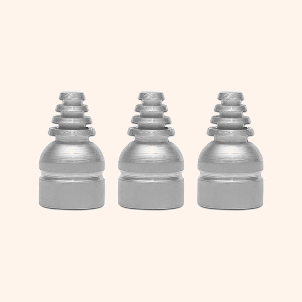 STAINLESS STEEL CONE STUD 15 MM SET 3